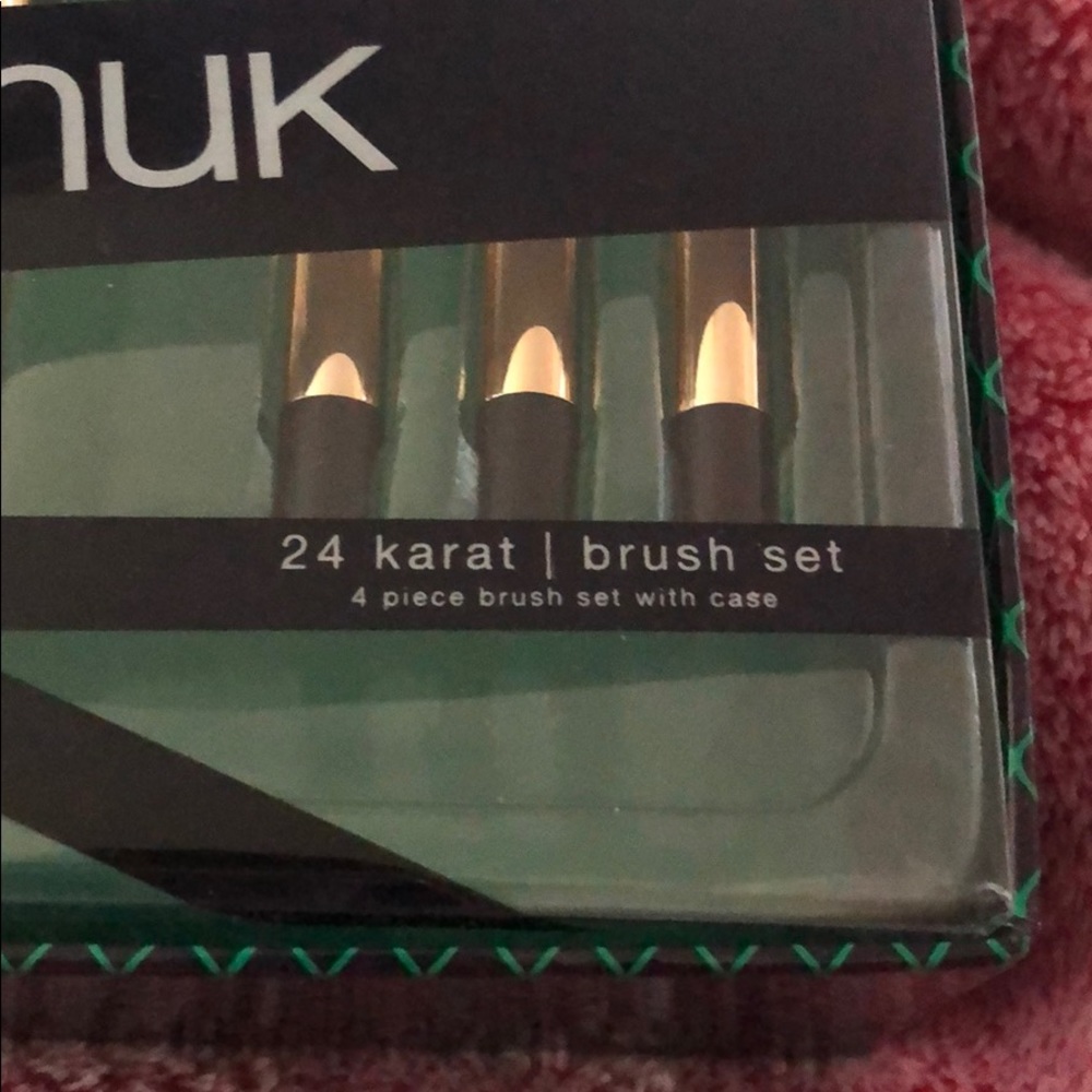 Sonia Kashuk: 24 Karat Brush Set with Case: NEW! - Picture 2 of 3